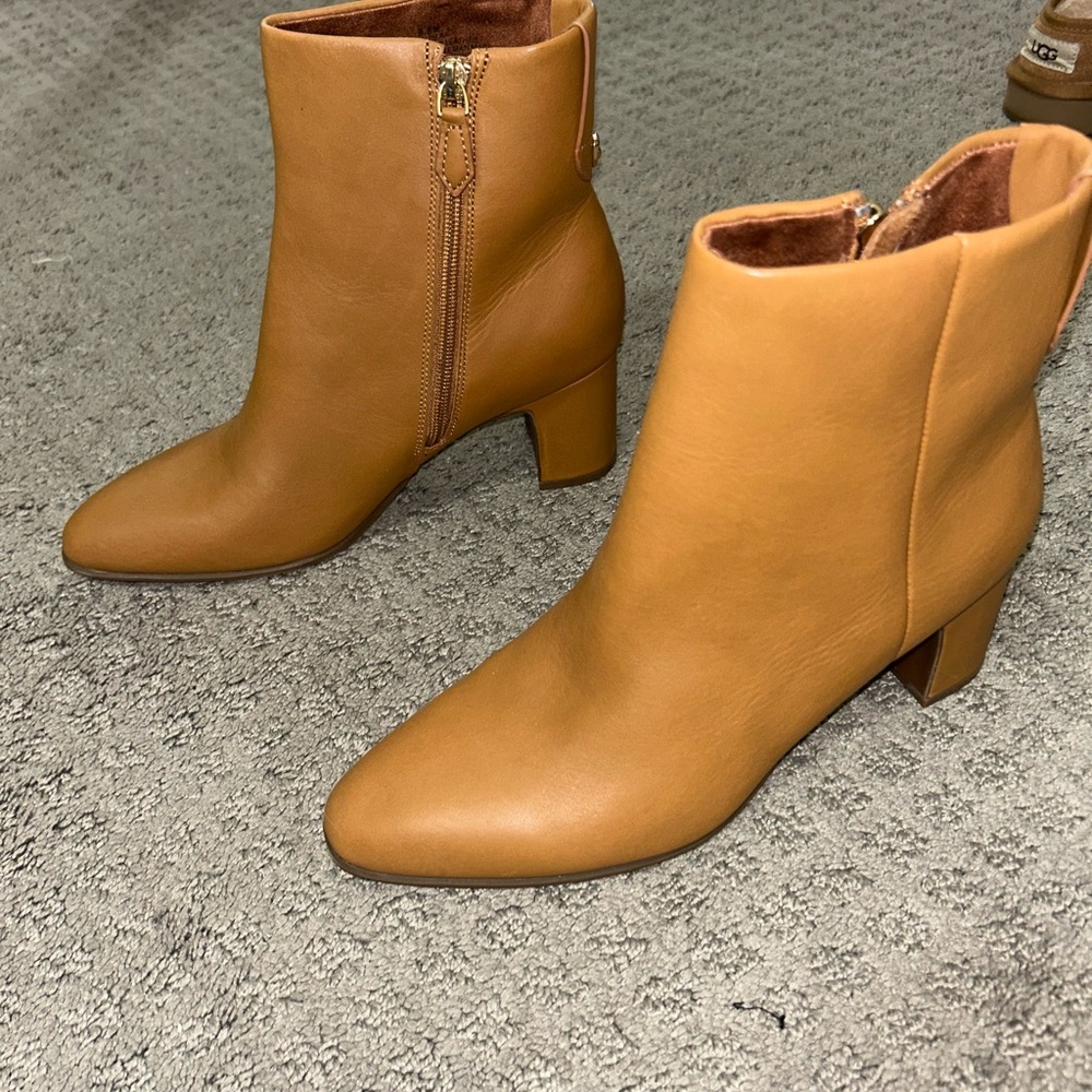 AEROSOLES Camel Heeled Boots